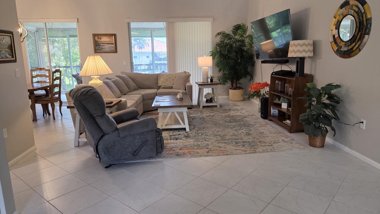7634 Majestic Palm Dr #201 - Photo 3 of 15