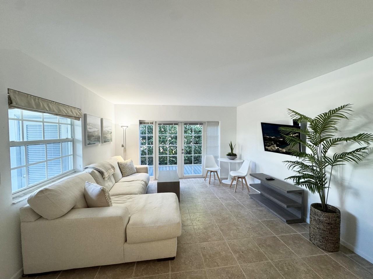 234 Oleander Ave #1