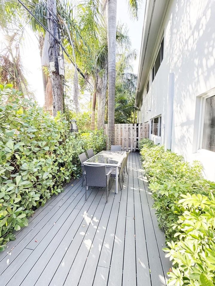234 Oleander Ave #1 - Photo 4 of 14