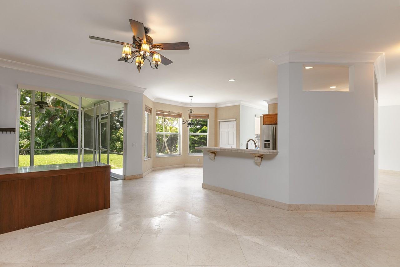 3626 Newport Ave - Photo 5 of 15