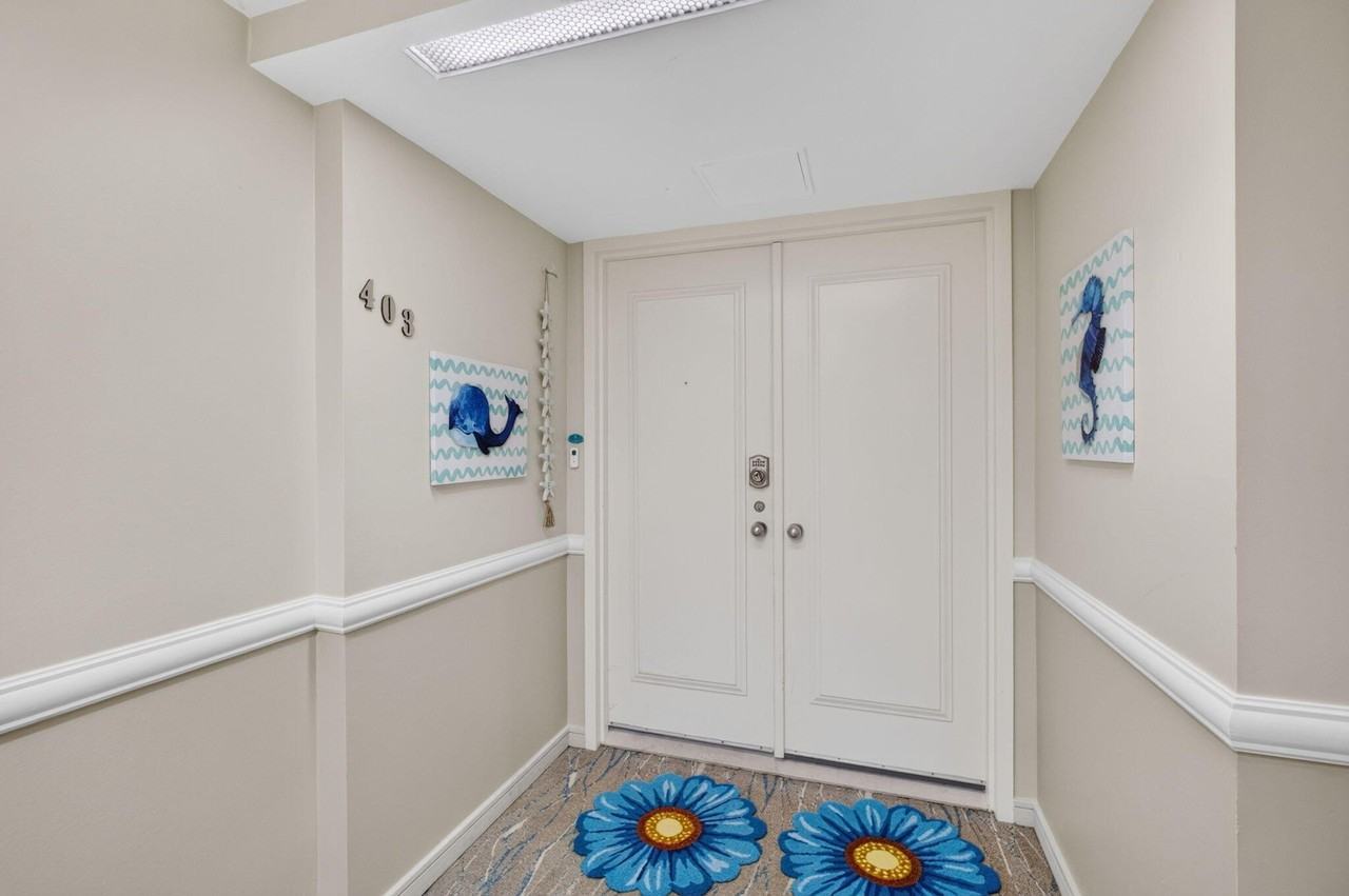 4000 N Ocean Dr #403 - Photo 5 of 50