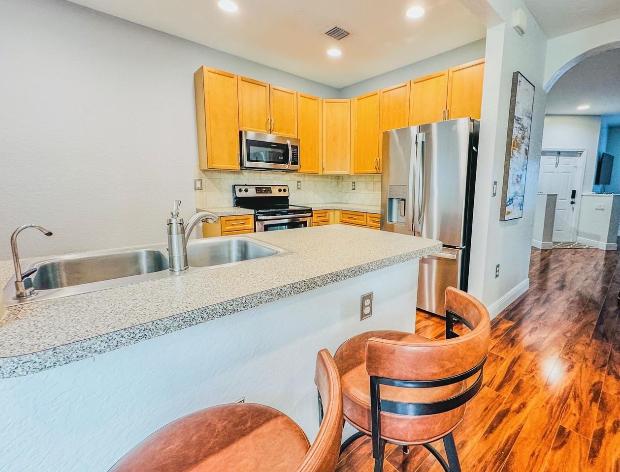 255 Lake Monterey Cir