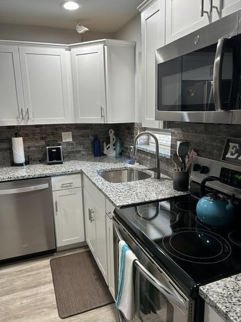 1939 Sw Palm City Rd #G - Photo 7 of 29