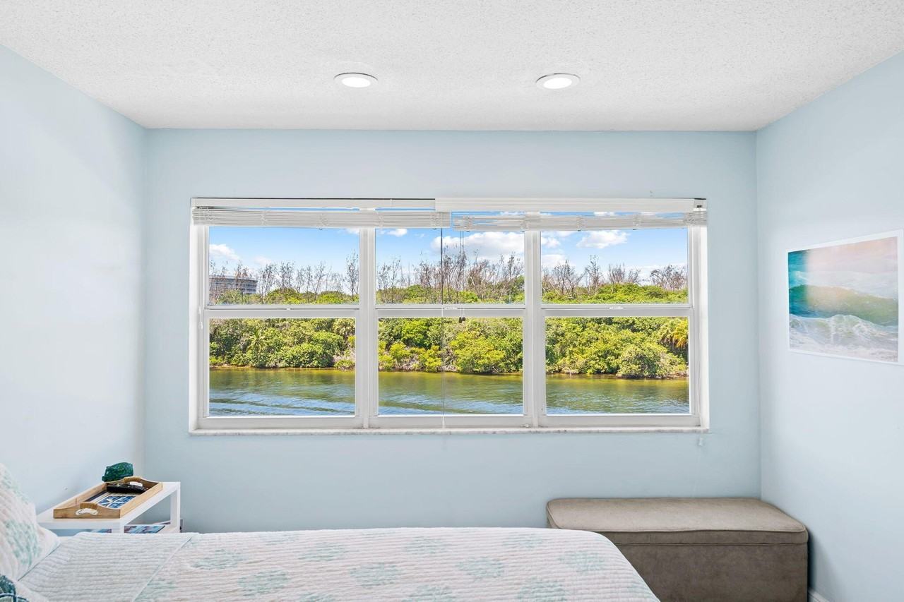 333 Ne 19th Ave #401 - Photo 6 of 12