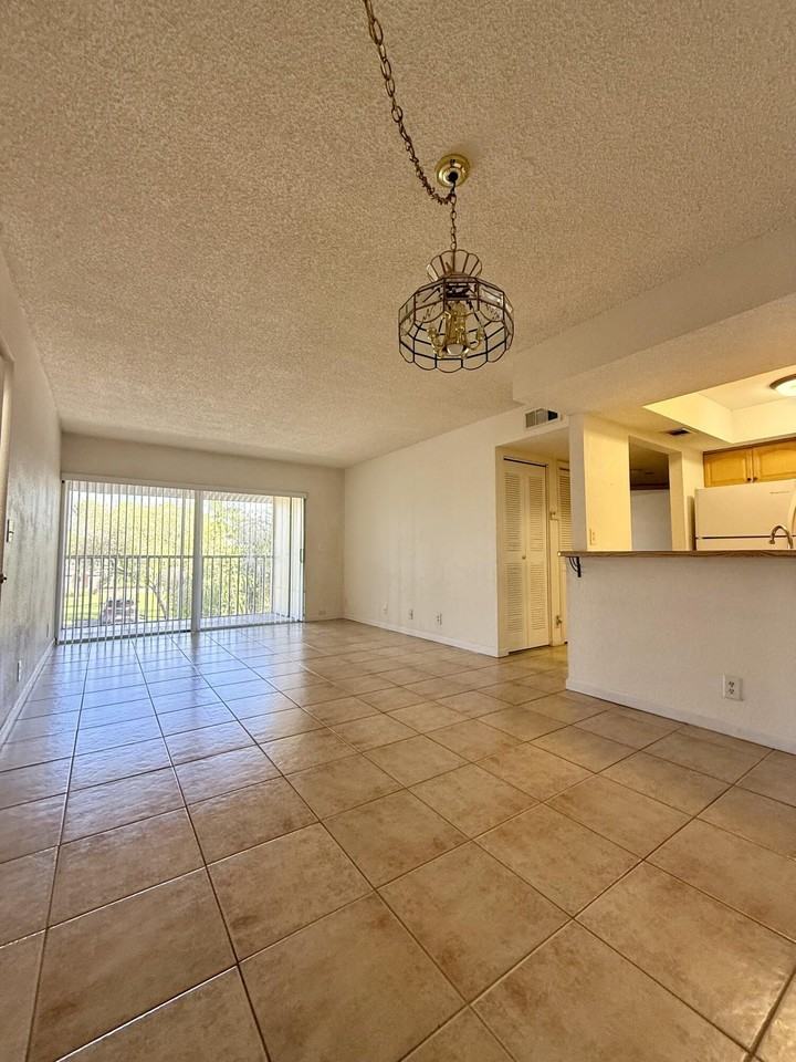 1500 Se Royal Green Cir #203 - Photo 4 of 22