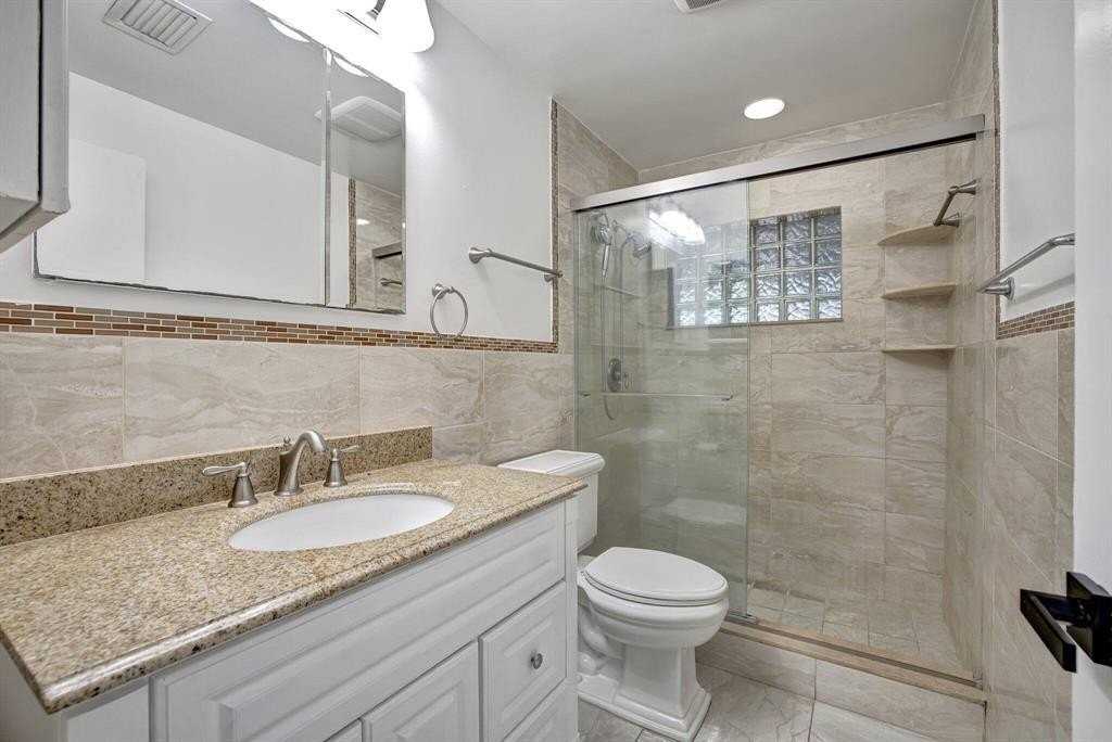 5615 Freedom St - Photo 7 of 18