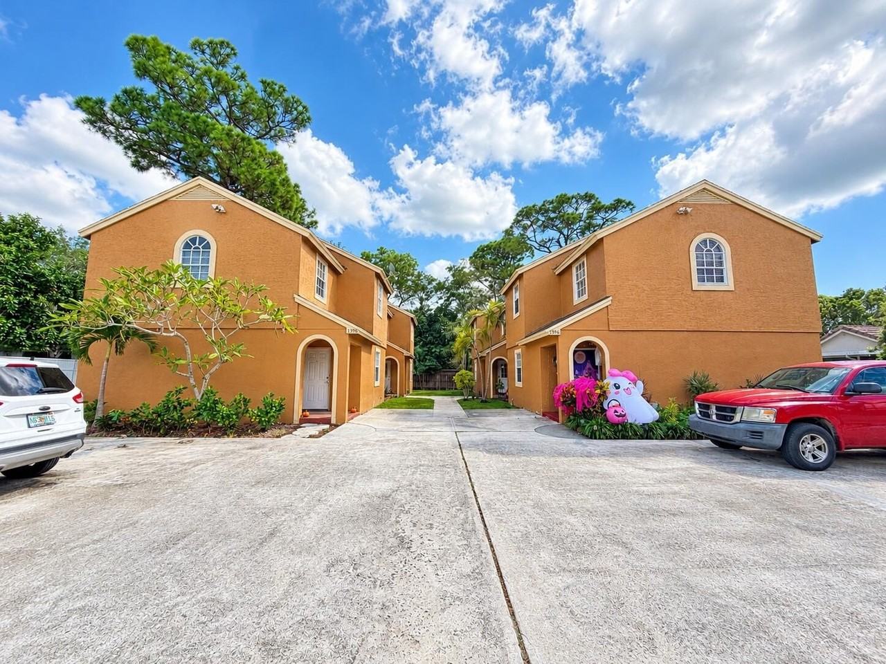 13988 Morning Glory Dr - Photo 3 of 50