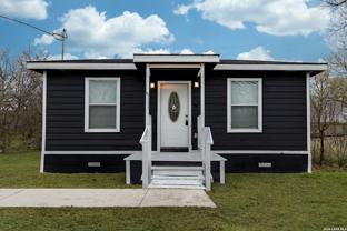 451 Ferris Ave - Photo 1 of 1