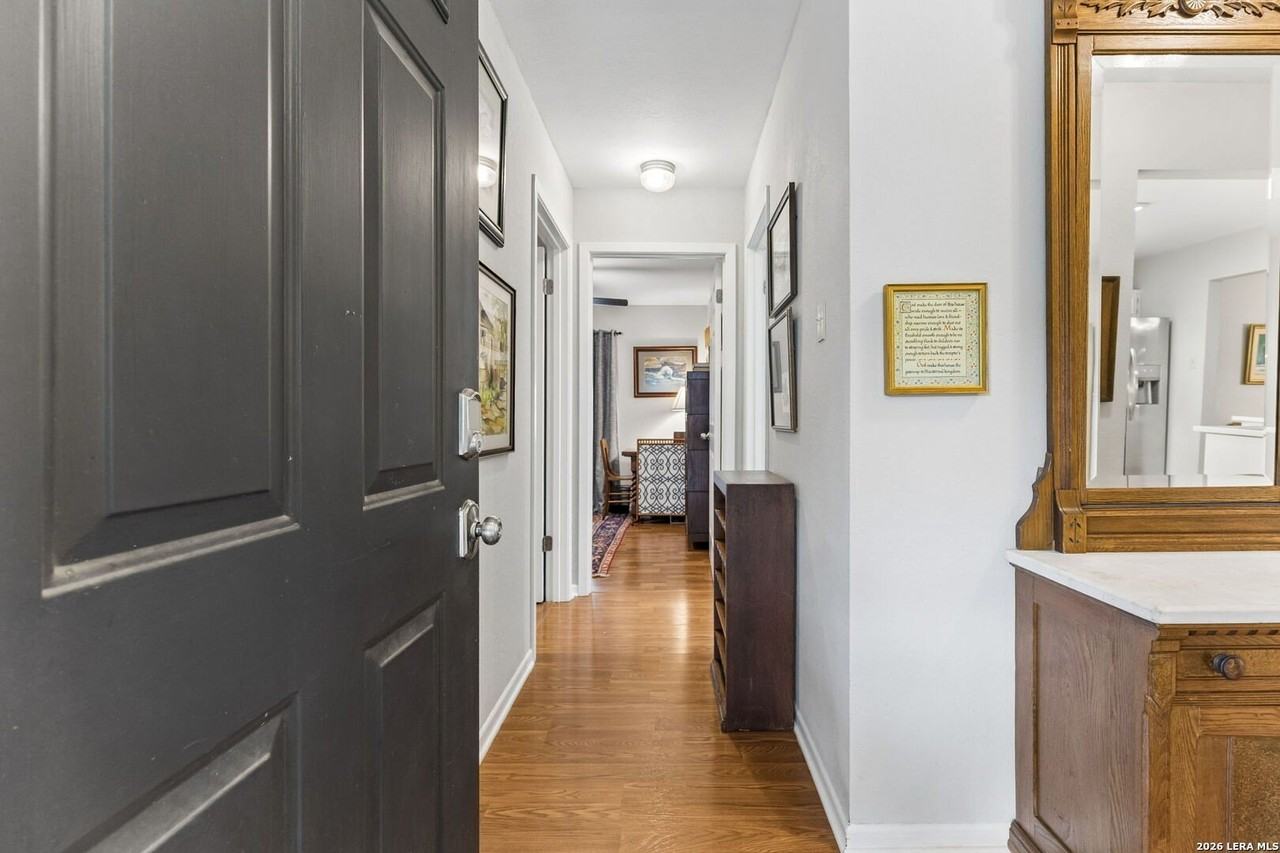 106 Lehmann St - Photo 3 of 35