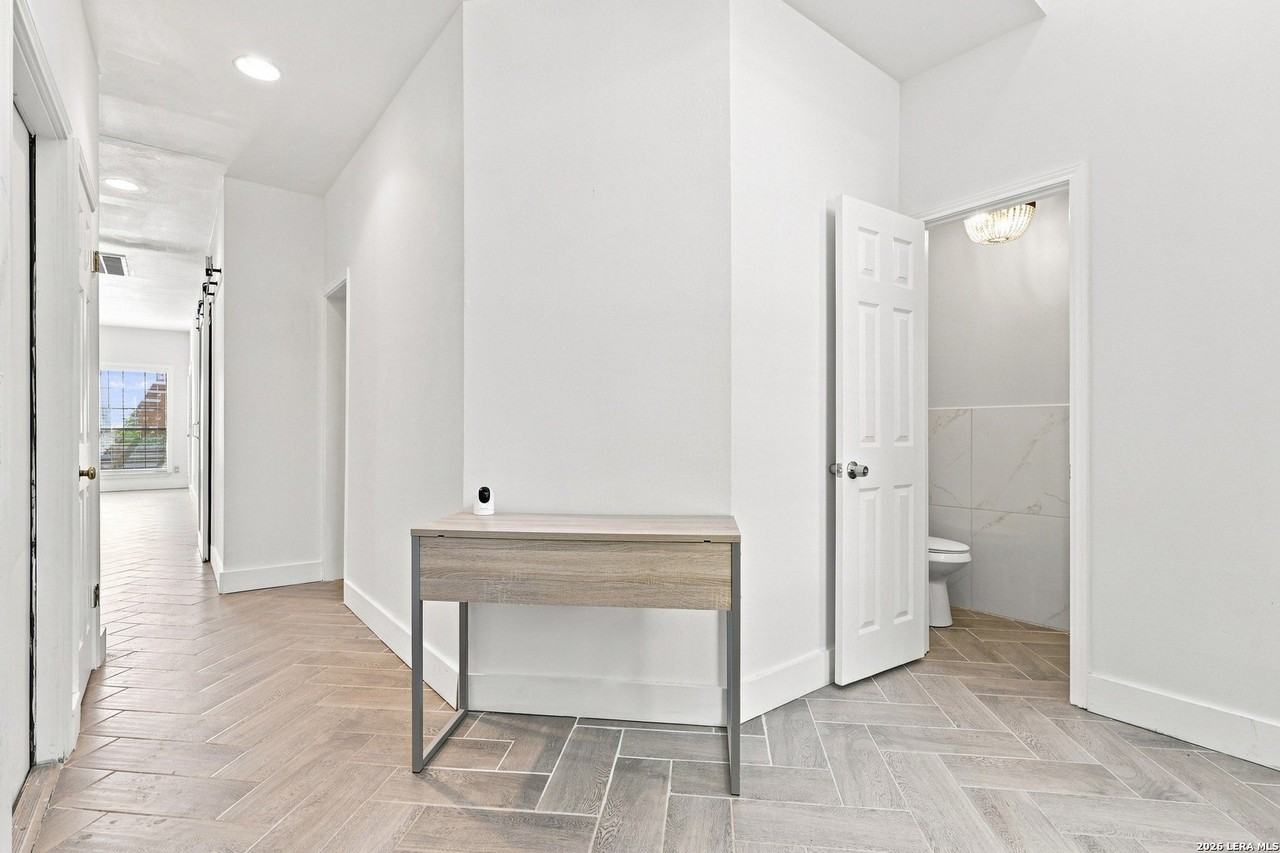 13014 Trent St - Photo 6 of 40