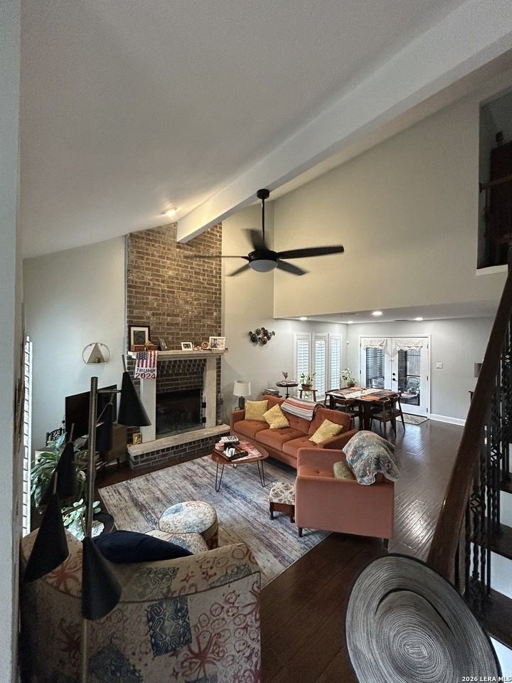 16731 Henderson Pass - Photo 2 of 20