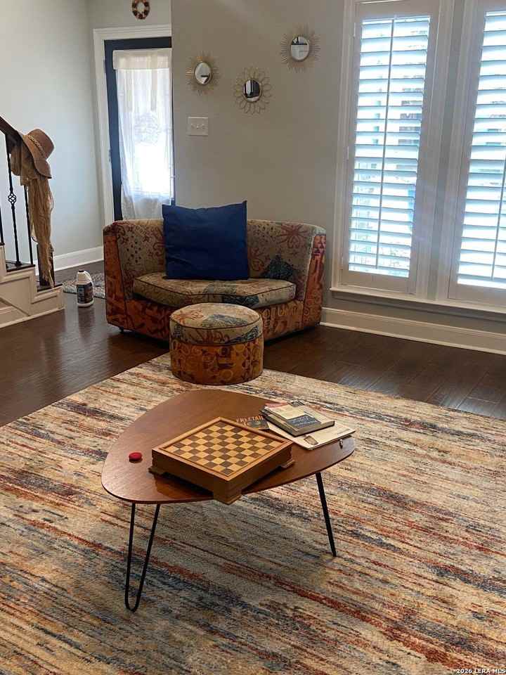 16731 Henderson Pass - Photo 6 of 20