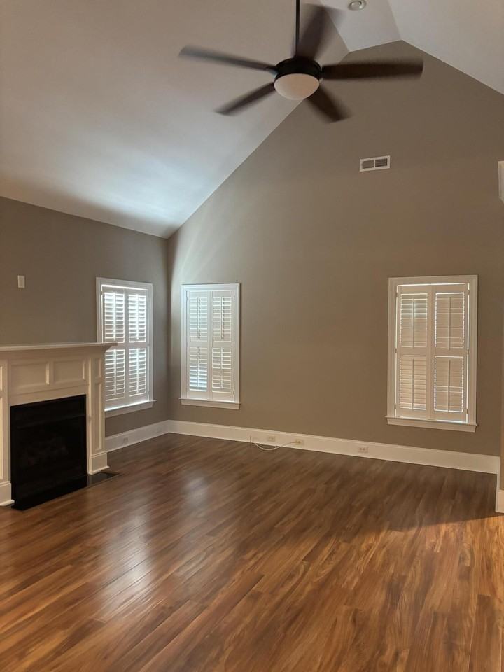 3113 Mayflower Ln - Photo 5 of 50