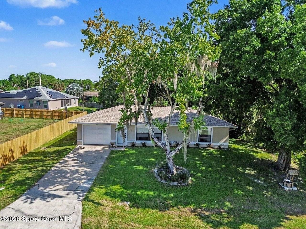 1309 Sagbloom St Se - Photo 7 of 49