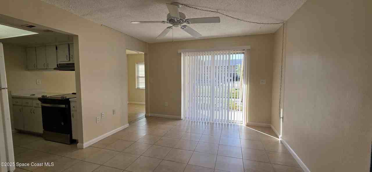 166 Ulster Ct - Photo 3 of 17