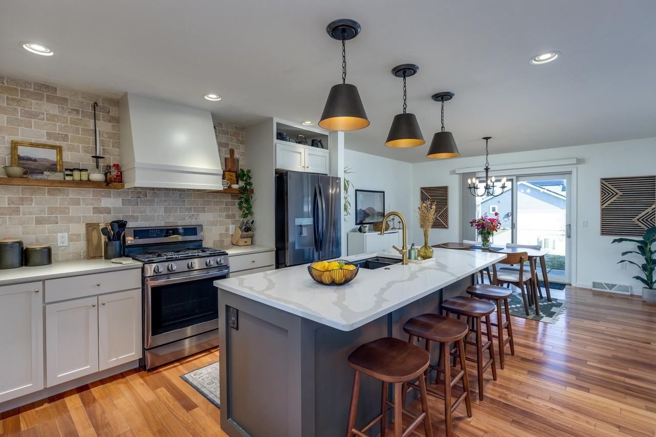2666 Dungarvan Rd - Photo 2 of 4