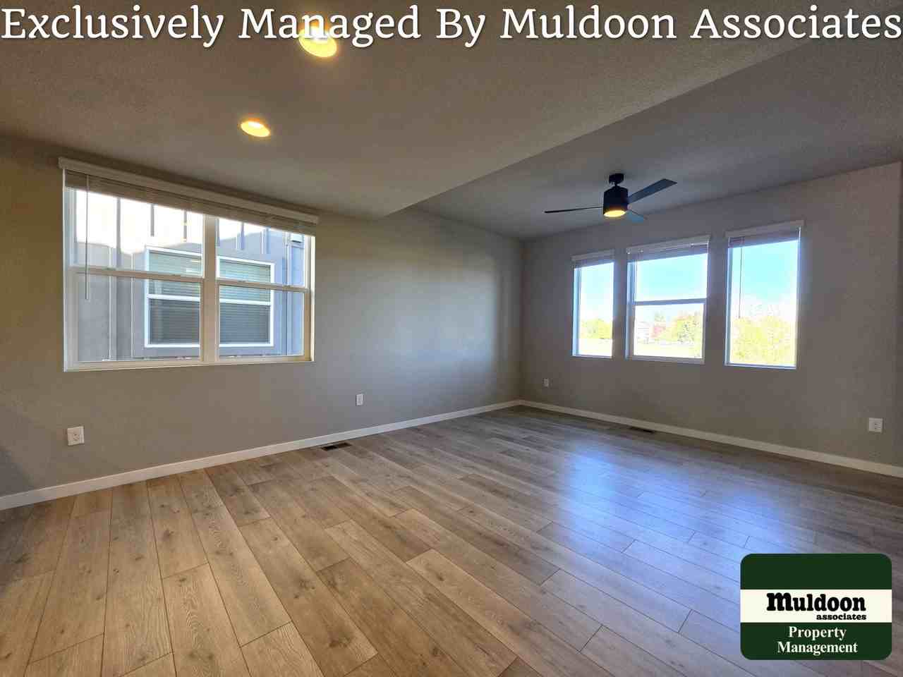 3629 Levy Park Dr - Photo 4 of 32