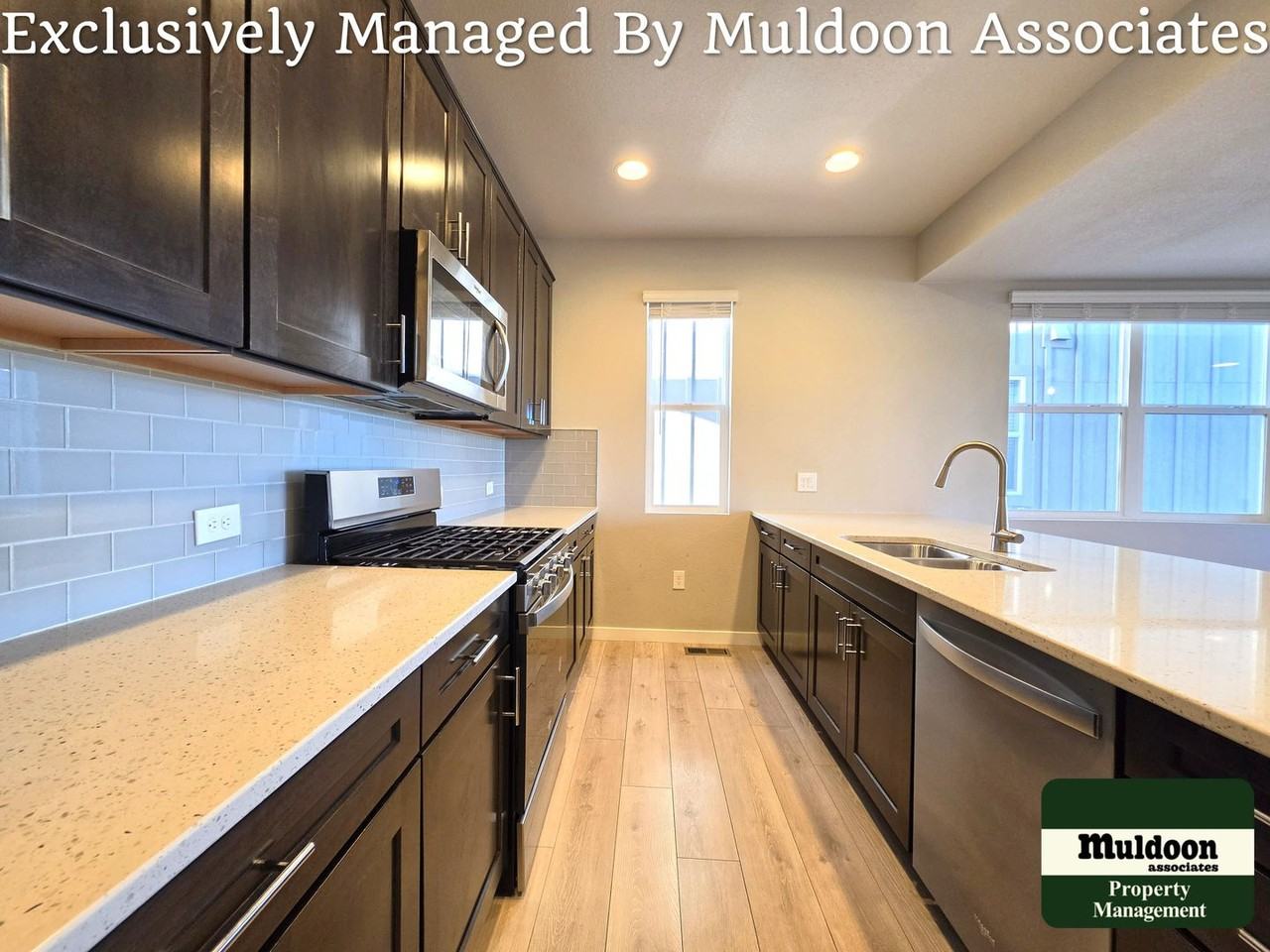 3629 Levy Park Dr - Photo 6 of 32