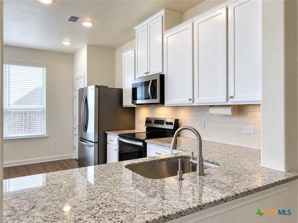 4136 Carraway St - Photo 5 of 21