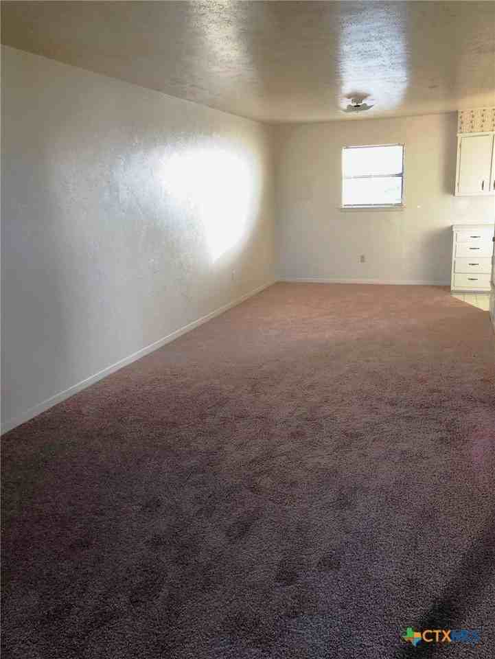 102 E Avenue A #8 - Photo 5 of 13