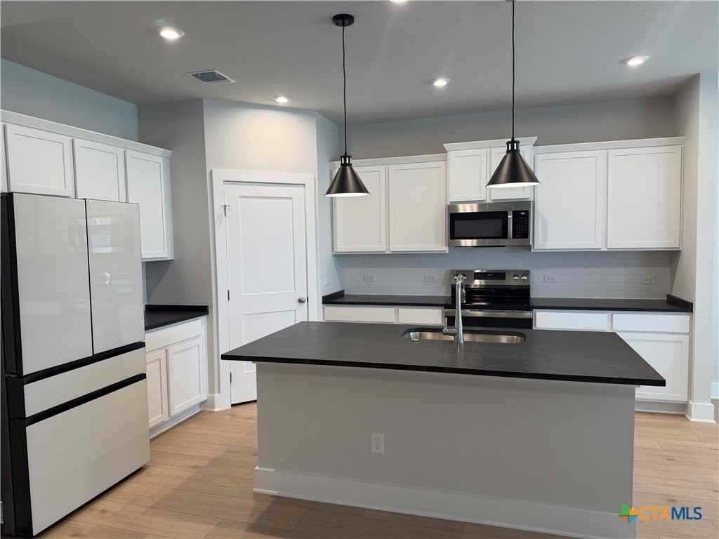 10210 Kimberlite Dr - Photo 4 of 20
