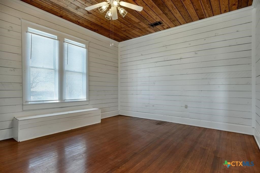 100 S Broad St - Photo 7 of 15