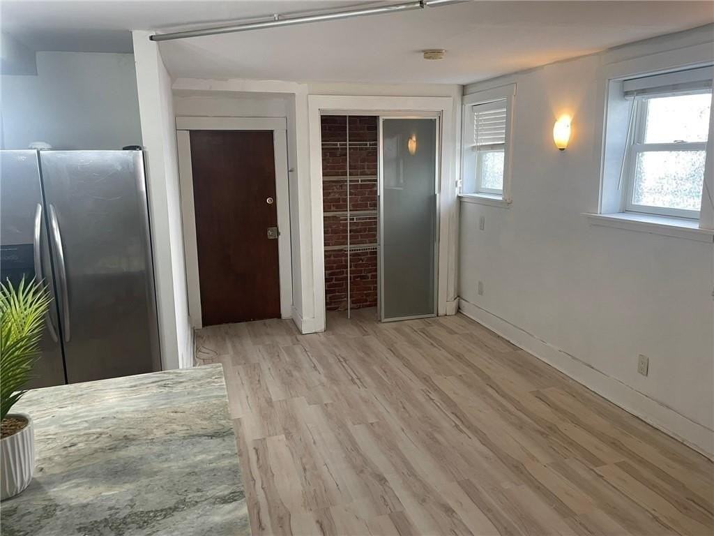 124 Almy St - Photo 4 of 10