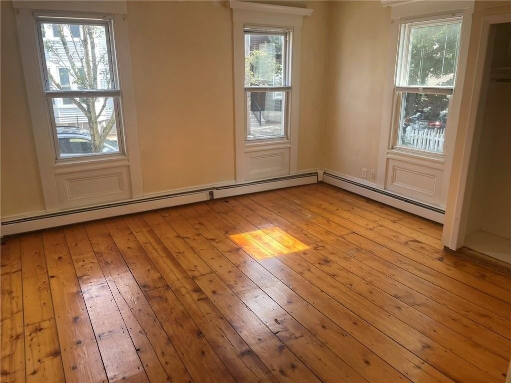 137 Sutton St - Photo 5 of 12