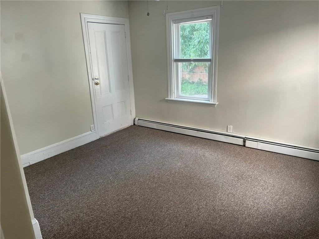 137 Sutton St - Photo 7 of 12