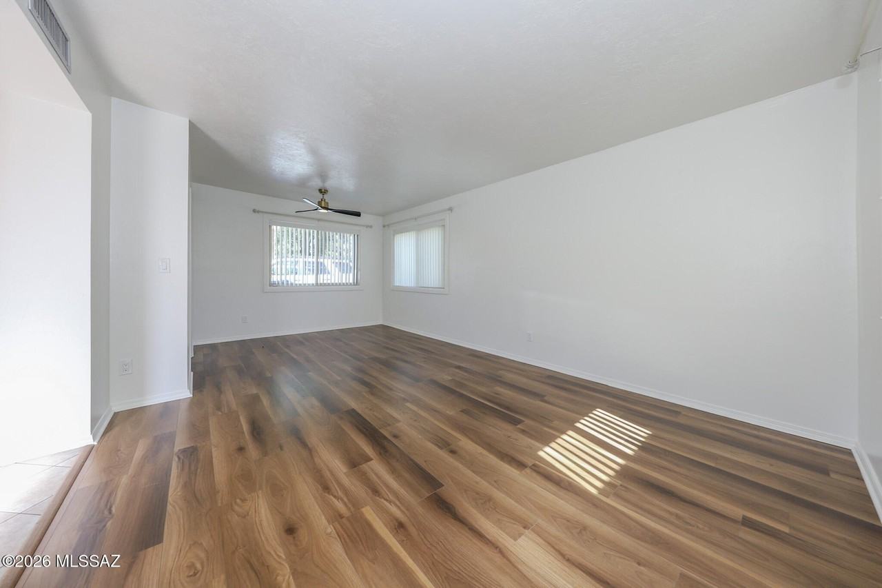 2056 S Quail Hollow Dr - Photo 5 of 20
