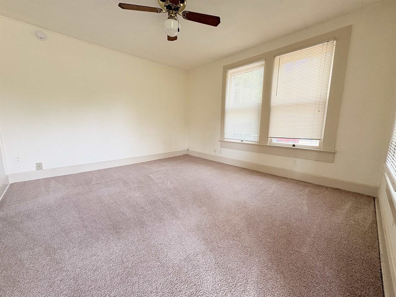 1612 N M L King Jr Blvd #UP - Photo 2 of 13