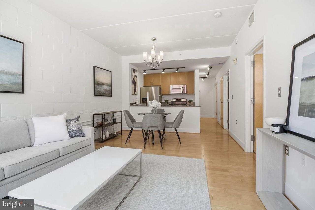 1529 14th St Nw #202 - Photo 2 of 25