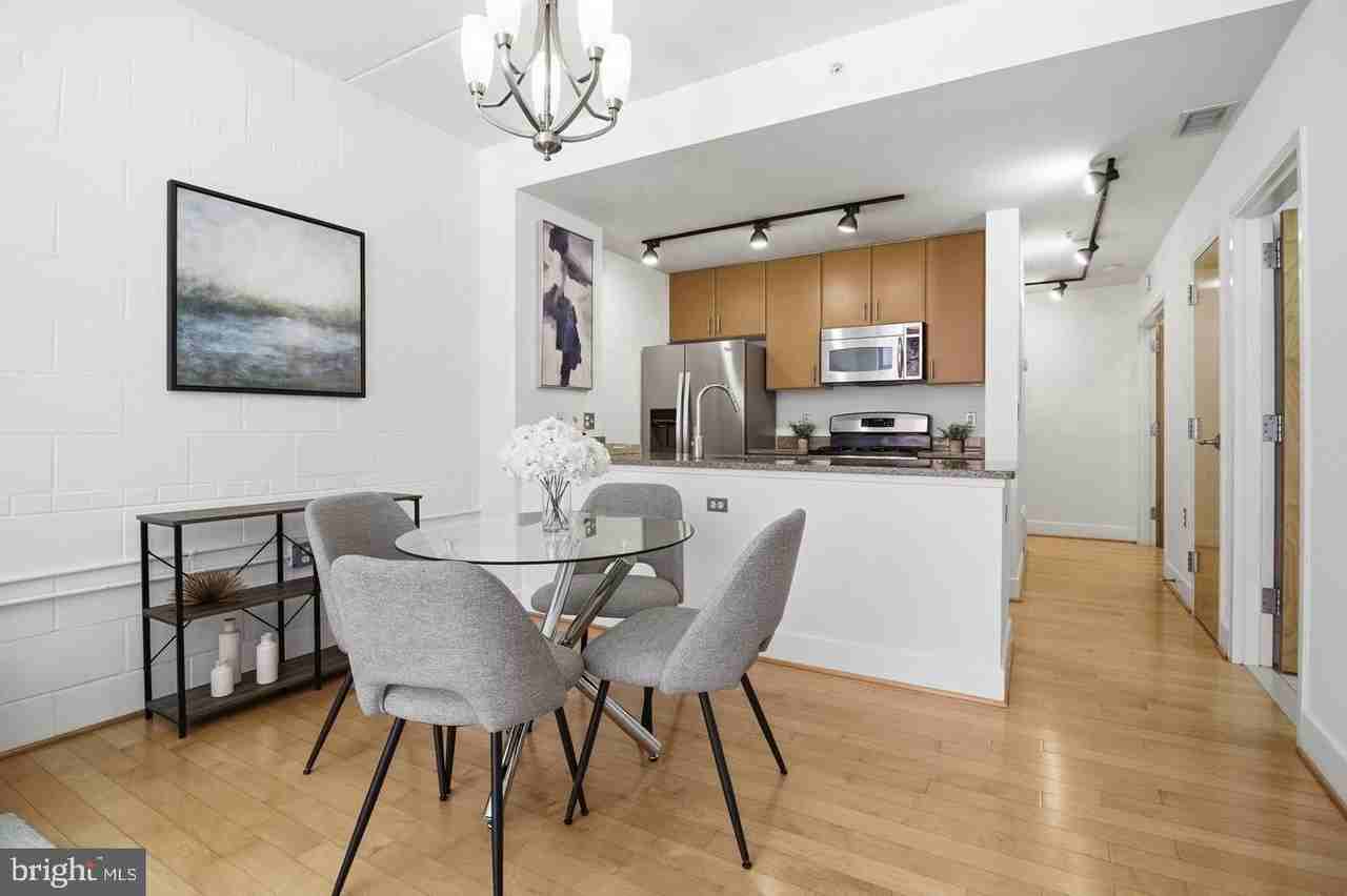 1529 14th St Nw #202 - Photo 4 of 25
