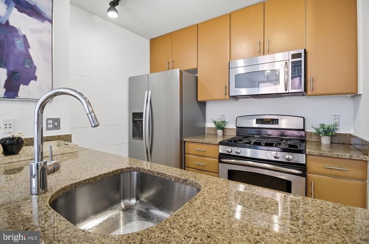 1529 14th St Nw #202 - Photo 7 of 25