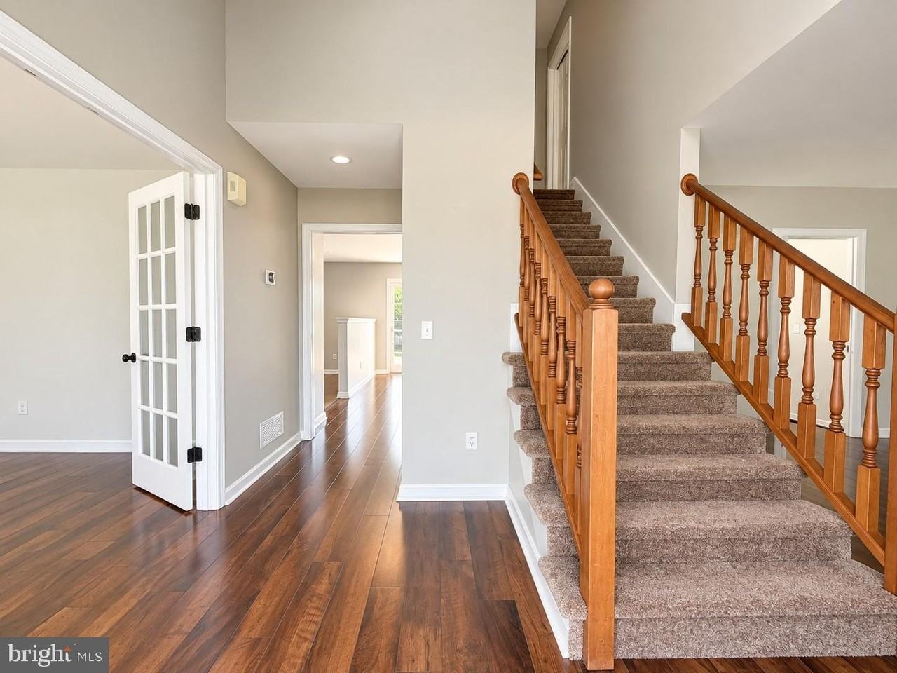 366 Cantwell Dr - Photo 4 of 34