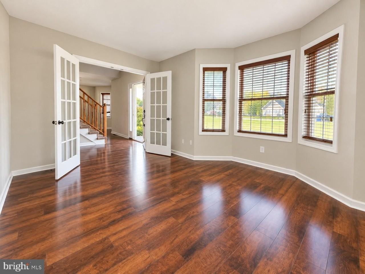 366 Cantwell Dr - Photo 6 of 34