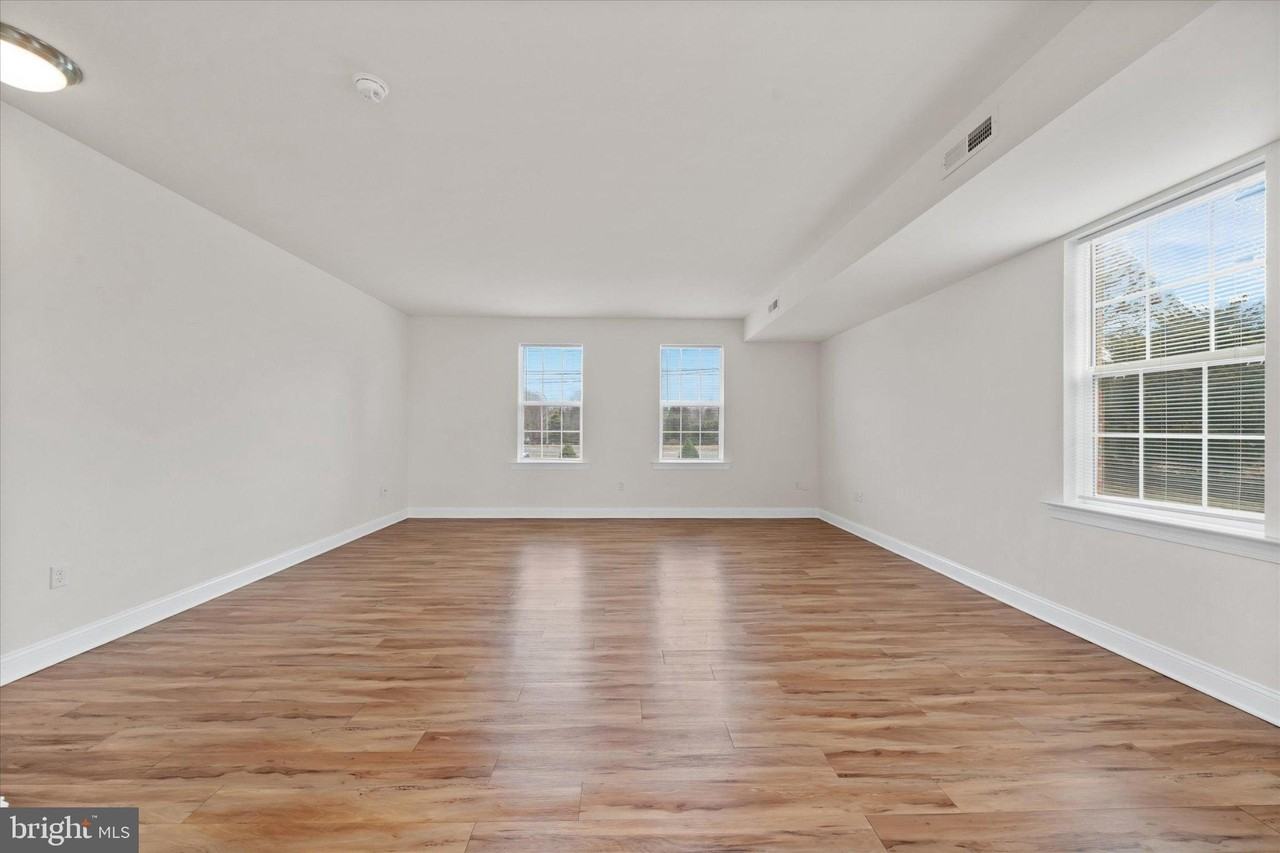 700 Pony Ln - Photo 6 of 28