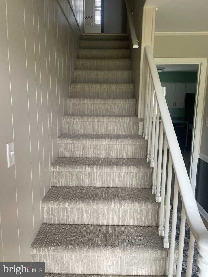 11 Bennett St - Photo 4 of 15