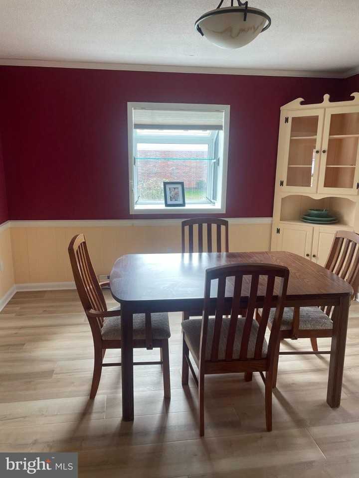 11 Bennett St - Photo 5 of 15