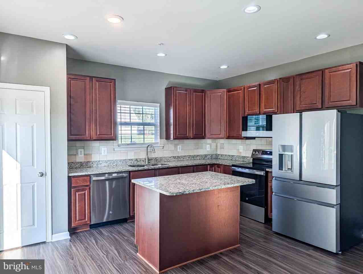 4063 Cortona Dr - Photo 7 of 13