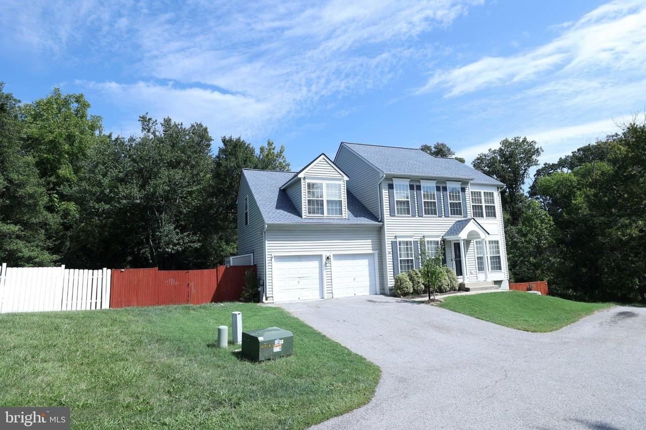 8115 Bethel Ln - Photo 2 of 28