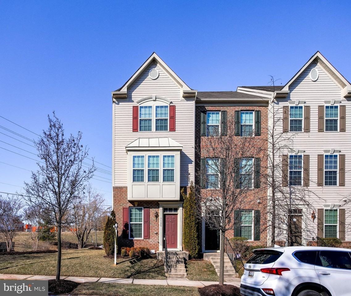 7125 Penny Ln