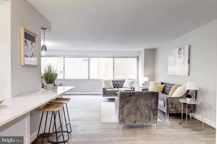 4515 Willard Ave #615S - Photo 3 of 31