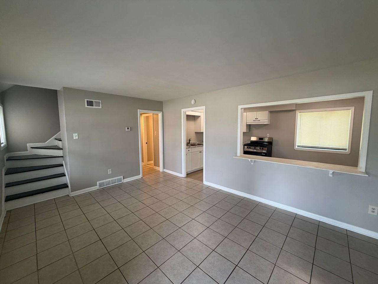4386 Melwood St - Photo 2 of 18