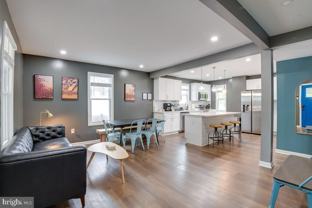 6604 Oak St - Photo 1 of 1
