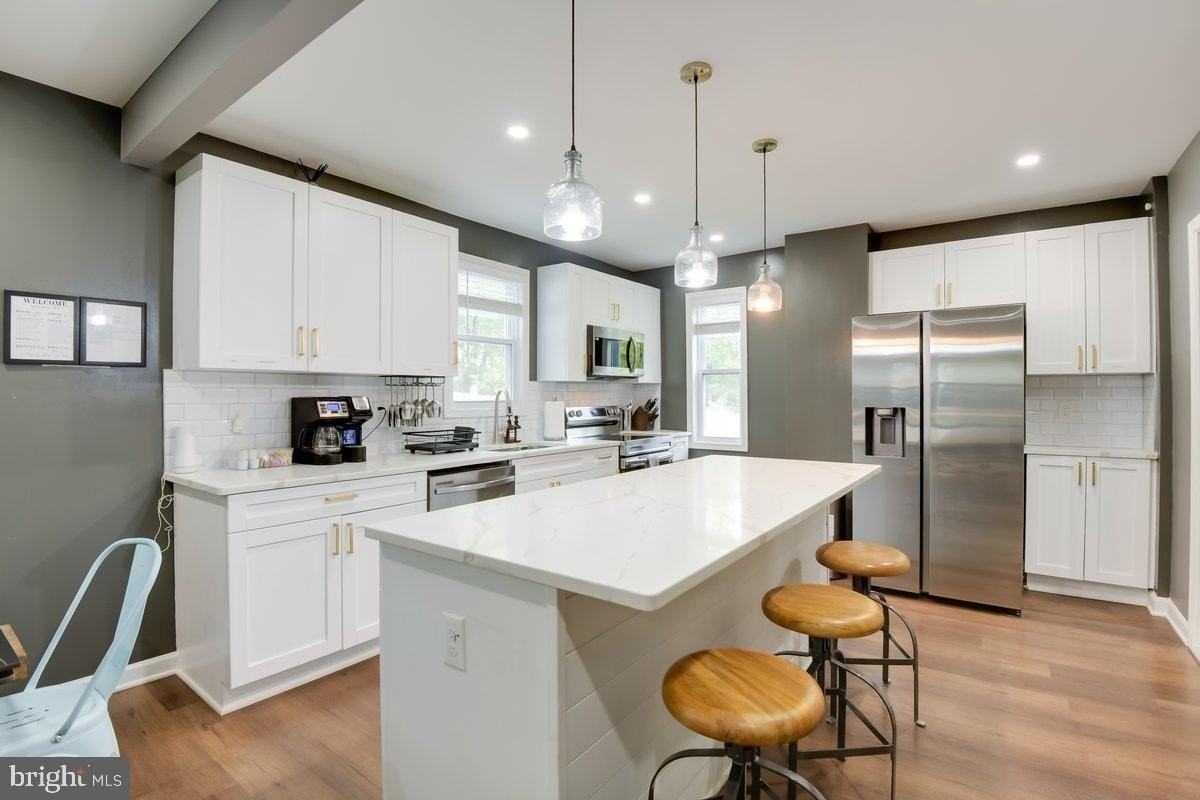 6604 Oak St - Photo 5 of 17