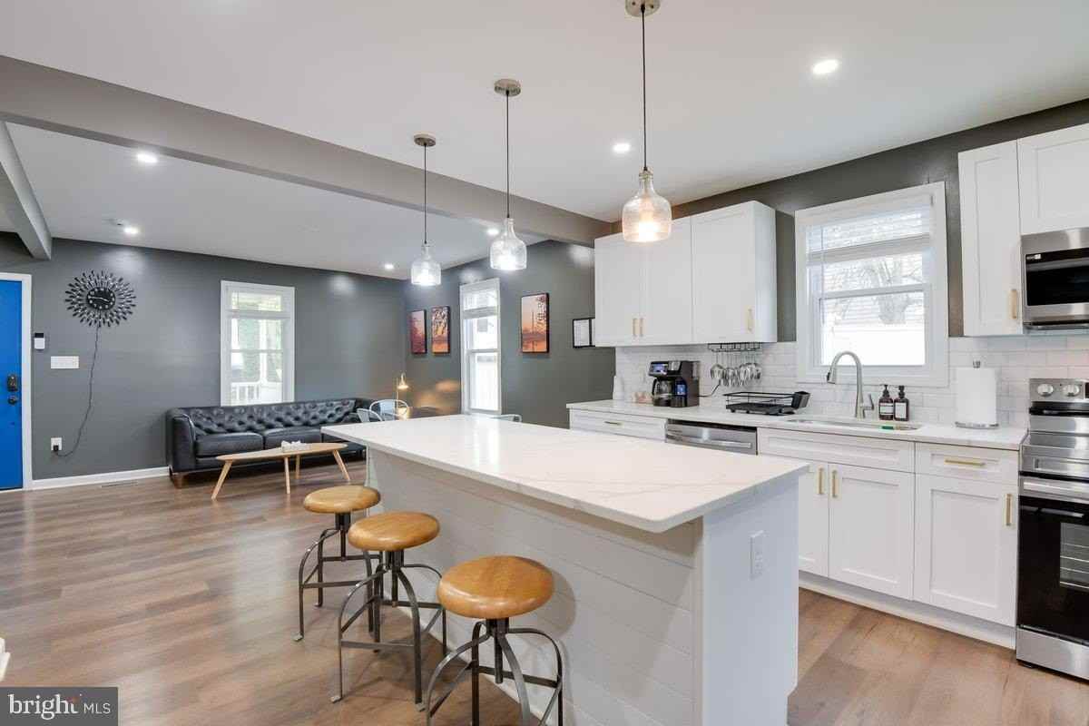 6604 Oak St - Photo 6 of 17