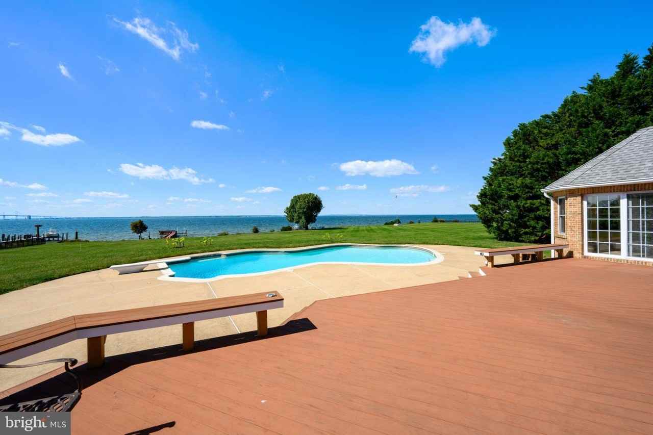 309 Blue Bay Rd - Photo 7 of 41