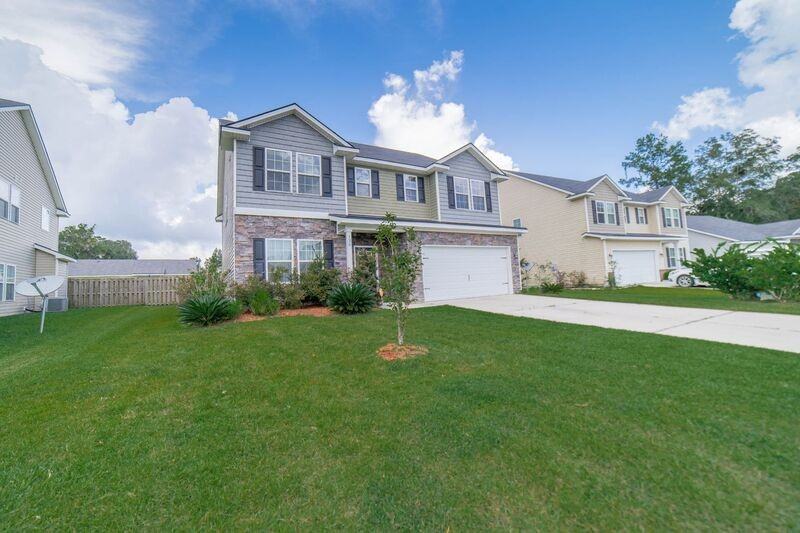 126 Endicott Dr - Photo 5 of 38