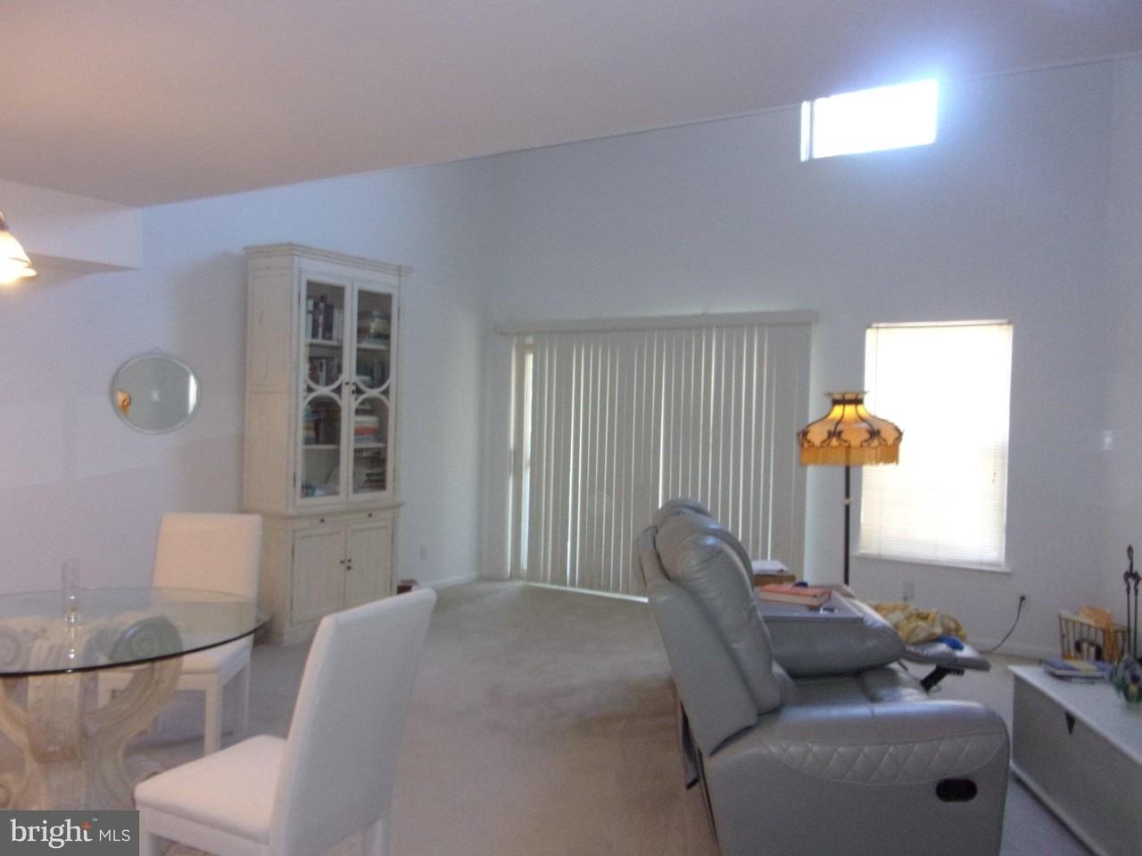 4038 Main St - Photo 6 of 27